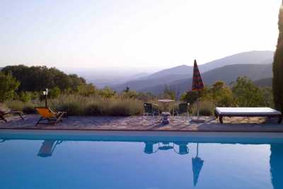 Book now your holiday in Castiglion Fiorentino in Tuscany in this beautiful private farmhouse with pool in Castiglion Fiorentino in the province of Ar