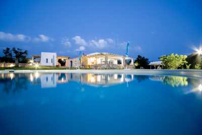 Book now your holiday in Racale in Puglia in this beautiful private villa with pool on the sea in Racale in the province of Lecce in Puglia rent